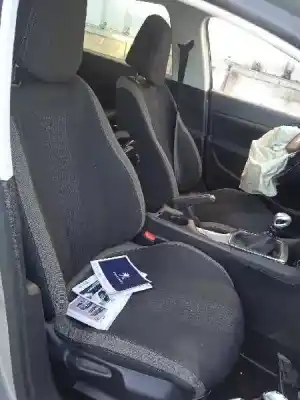 Sloopvoertuig peugeot 308 sw style van het jaar 2016 aangedreven hn02