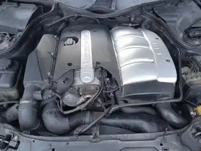 Véhicule à la ferraille mercedes-benz clase c (w203) sportcoupe c 220 cdi (203.706) de l'année 2002 alimenté 611962