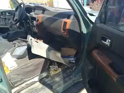 Véhicule à la ferraille nissan patrol gr (y61) * de l'année 2005 alimenté zd30ddti