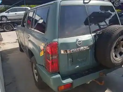 Véhicule à la ferraille nissan patrol gr (y61) * de l'année 2005 alimenté zd30ddti