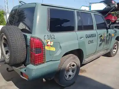 Véhicule à la ferraille nissan patrol gr (y61) * de l'année 2005 alimenté zd30ddti