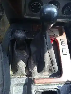 Véhicule à la ferraille nissan patrol gr (y61) * de l'année 2005 alimenté zd30ddti
