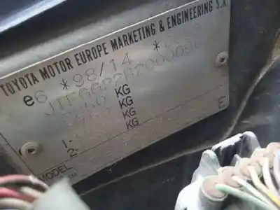 Здавання транспортного засобу toyota avensis verso (m20) 2.0 d4-d luna року 2001 потужний 1cdftv