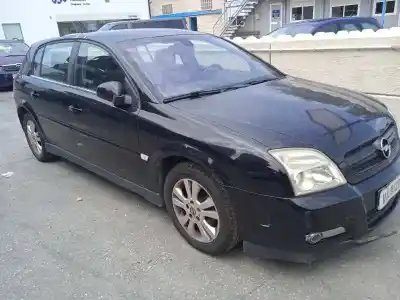 Scrapping Vehicle OPEL SIGNUM 2.2 16V DTI CAT (Y 22 DTR / L50) of the year 2003 powered Y22DTR