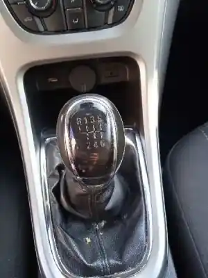 Здавання транспортного засобу opel astra j sports tourer enjoy року 2011 потужний a17dtj