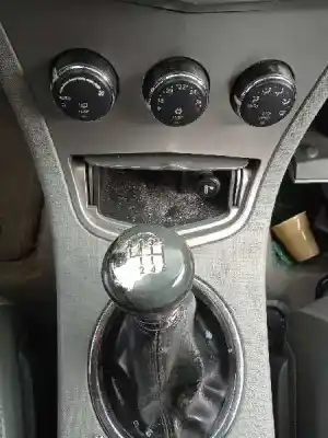 Vehicul casat chrysler sebring berlina 2.0 crd limited al anului 2007 alimentat byl