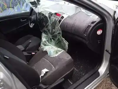 Scrapping Vehicle kia cee´d emotion of the year 2011 powered d4fb