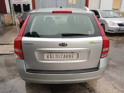 Scrapping Vehicle kia cee´d emotion of the year 2011 powered d4fb