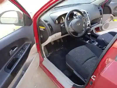 Veículo de Sucata kia cee´d 1.6 crdi cat do ano 2007 alimentado d4fb