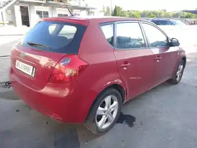 Veículo de Sucata kia cee´d 1.6 crdi cat do ano 2007 alimentado d4fb