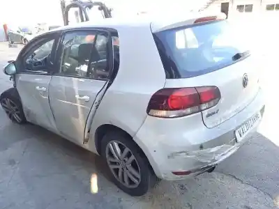 Sloopvoertuig volkswagen golf vi (5k1) 1.6 tdi van het jaar 2010 aangedreven cayc