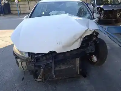 Sloopvoertuig volkswagen golf vi (5k1) 1.6 tdi van het jaar 2010 aangedreven cayc