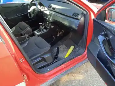 Здавання транспортного засобу volkswagen passat b6 variant (3c5) 2.0 tdi року 2006 потужний bkp