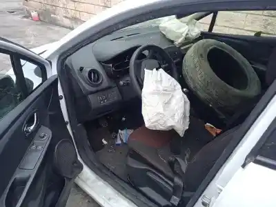 Veículo de Sucata renault clio iv authentique do ano 2013 alimentado k9k612