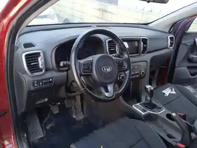 Veicolo di demolizione kia                                                sportage iv (ql, qle)                                                                                                                                                                                                                                      1.6 gdi                                                                                                                                                                                                                                                    dell'anno 2017 alimentato g4fd