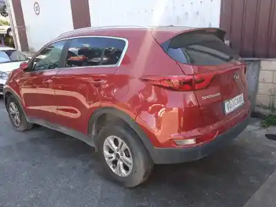 Veicolo di demolizione kia                                                sportage iv (ql, qle)                                                                                                                                                                                                                                      1.6 gdi                                                                                                                                                                                                                                                    dell'anno 2017 alimentato g4fd