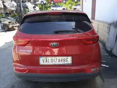 Veicolo di demolizione kia                                                sportage iv (ql, qle)                                                                                                                                                                                                                                      1.6 gdi                                                                                                                                                                                                                                                    dell'anno 2017 alimentato g4fd