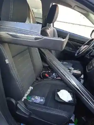 Veículo de Sucata mitsubishi outlander (gf0) phev kaiteki 4wd do ano 2018 alimentado 4b11