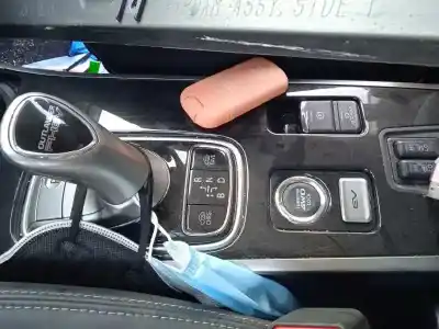 Veículo de Sucata mitsubishi outlander (gf0) phev kaiteki 4wd do ano 2018 alimentado 4b11