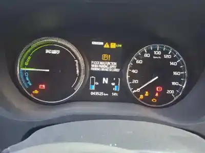 Veículo de Sucata mitsubishi outlander (gf0) phev kaiteki 4wd do ano 2018 alimentado 4b11