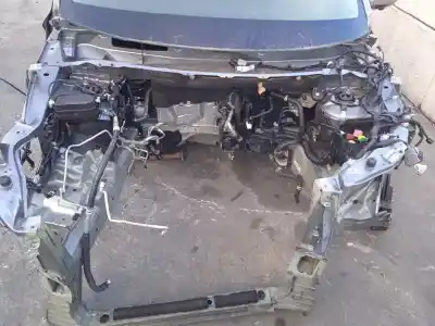 Veículo de Sucata mitsubishi outlander (gf0) phev kaiteki 4wd do ano 2018 alimentado 4b11