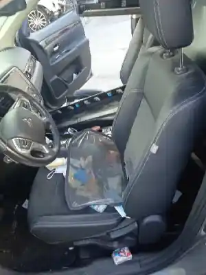 Veículo de Sucata mitsubishi outlander (gf0) phev kaiteki 4wd do ano 2018 alimentado 4b11