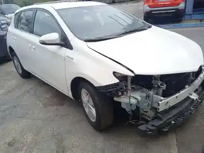 Veículo de Sucata toyota auris hybrid active do ano 2015 alimentado 2zr