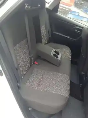 Veículo de Sucata toyota auris hybrid active do ano 2015 alimentado 2zr