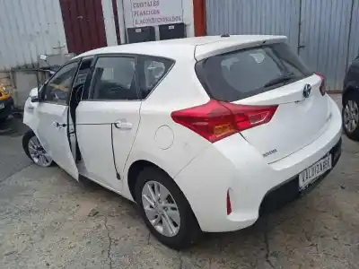 Veículo de Sucata toyota auris hybrid active do ano 2015 alimentado 2zr