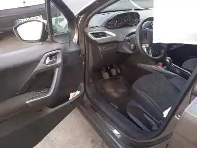 Verschrottungsfahrzeug peugeot 2008 (--.2013->) style des jahres 2017 angetrieben bh02