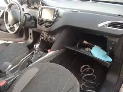 Verschrottungsfahrzeug peugeot 2008 (--.2013->) style des jahres 2017 angetrieben bh02