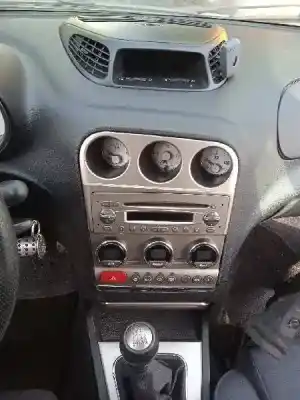 Здавання транспортного засобу alfa romeo 156 1.9 jtd (m) 16v cat року 2005 потужний 937a5000