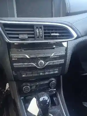 Veículo de Sucata infiniti q30 1.6 premium do ano 2016 alimentado 270910