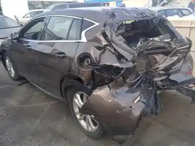 Veículo de Sucata infiniti q30 1.6 premium do ano 2016 alimentado 270910