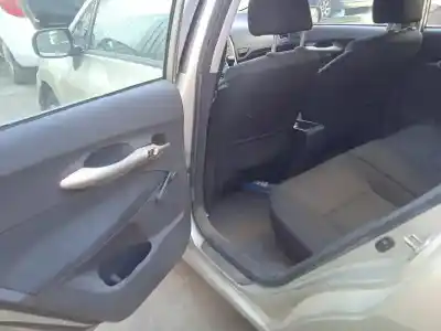 Veículo de Sucata toyota auris luna+ do ano 2007 alimentado 1nd