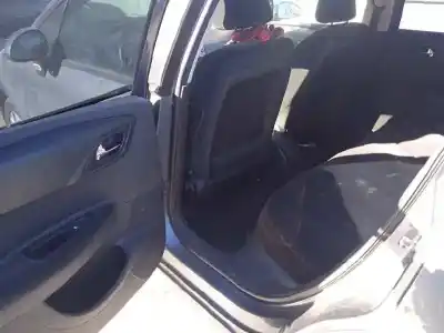 Veículo de Sucata citroen c4 berlina cool do ano 2009 alimentado 5fw