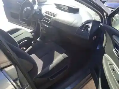 Veículo de Sucata citroen c4 berlina cool do ano 2009 alimentado 5fw