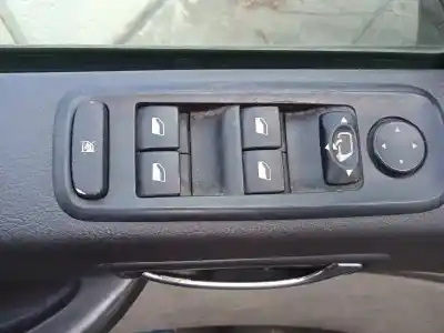 Veículo de Sucata peugeot 807 st pack do ano 2005 alimentado rhw