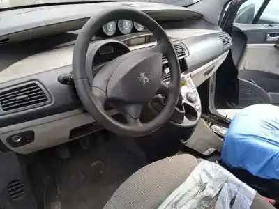 Veículo de Sucata peugeot 807 st pack do ano 2005 alimentado rhw