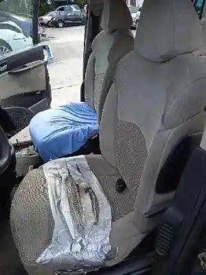 Veículo de Sucata peugeot 807 st pack do ano 2005 alimentado rhw