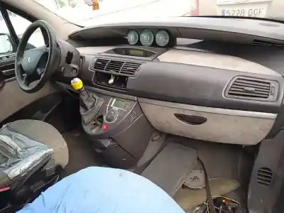 Veículo de Sucata peugeot 807 st pack do ano 2005 alimentado rhw