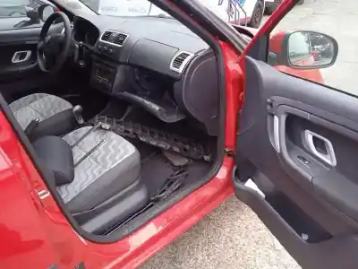 Veicolo di demolizione skoda fabia (5j2 ) 1.2 dell'anno 2010 alimentato chfa