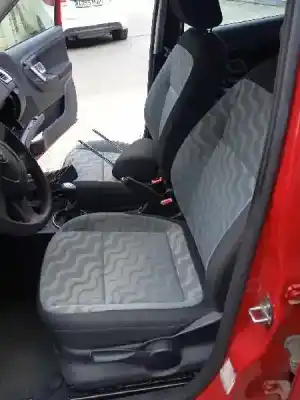 Veicolo di demolizione skoda fabia (5j2 ) 1.2 dell'anno 2010 alimentato chfa