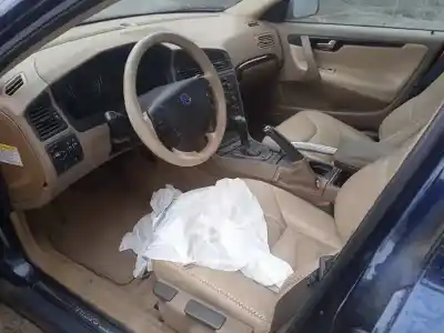 Veículo de Sucata volvo v70 familiar 2.4 t / 2.5 t do ano 2004 alimentado b5254t2