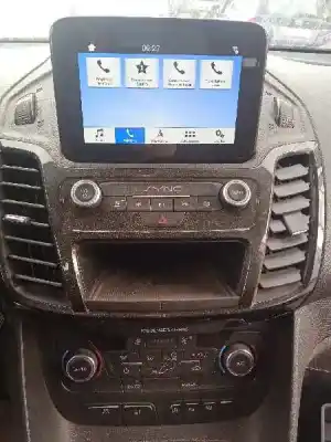 Veículo de Sucata ford tourneo connect trend do ano 2018 alimentado ztga