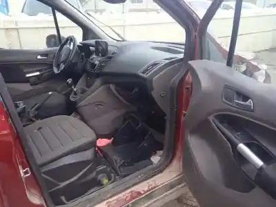 Veículo de Sucata ford tourneo connect trend do ano 2018 alimentado ztga