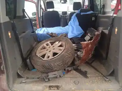 Veículo de Sucata ford tourneo connect trend do ano 2018 alimentado ztga