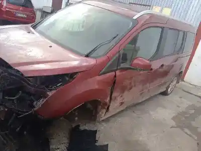 Veículo de Sucata ford tourneo connect trend do ano 2018 alimentado ztga