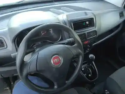 Veículo de Sucata fiat doblo cargo basis kasten do ano 2011 alimentado 199a3000