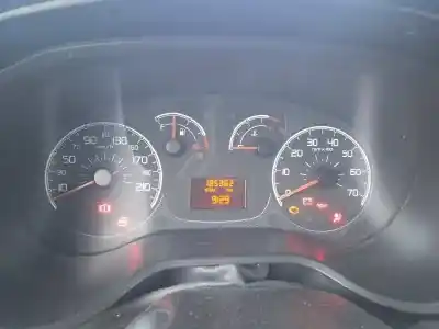 Veículo de Sucata fiat doblo cargo basis kasten do ano 2011 alimentado 199a3000